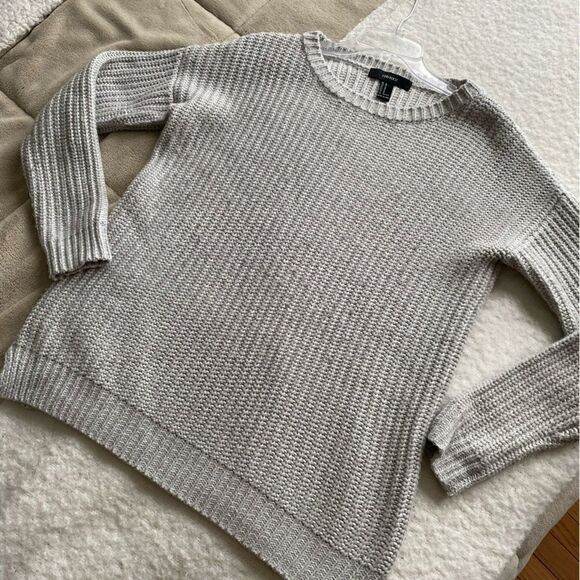 Forever 21 Gray Knit Sweater Size Medium - Picture 4 of 7